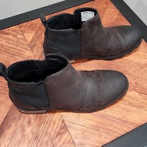 Sorel Emelie Chelsea Boot 8.5 in Blackened Brown